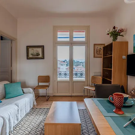 Centre: T2 A 20m De La Avec Parking - Fr-1-433-153 アパート *